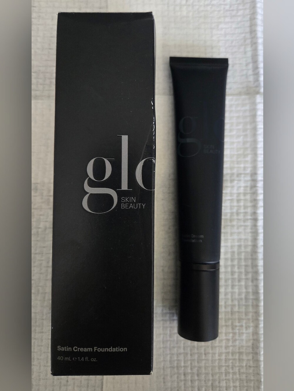 Glo Skin Beauty Satin Cream Foundation - Golden Light
